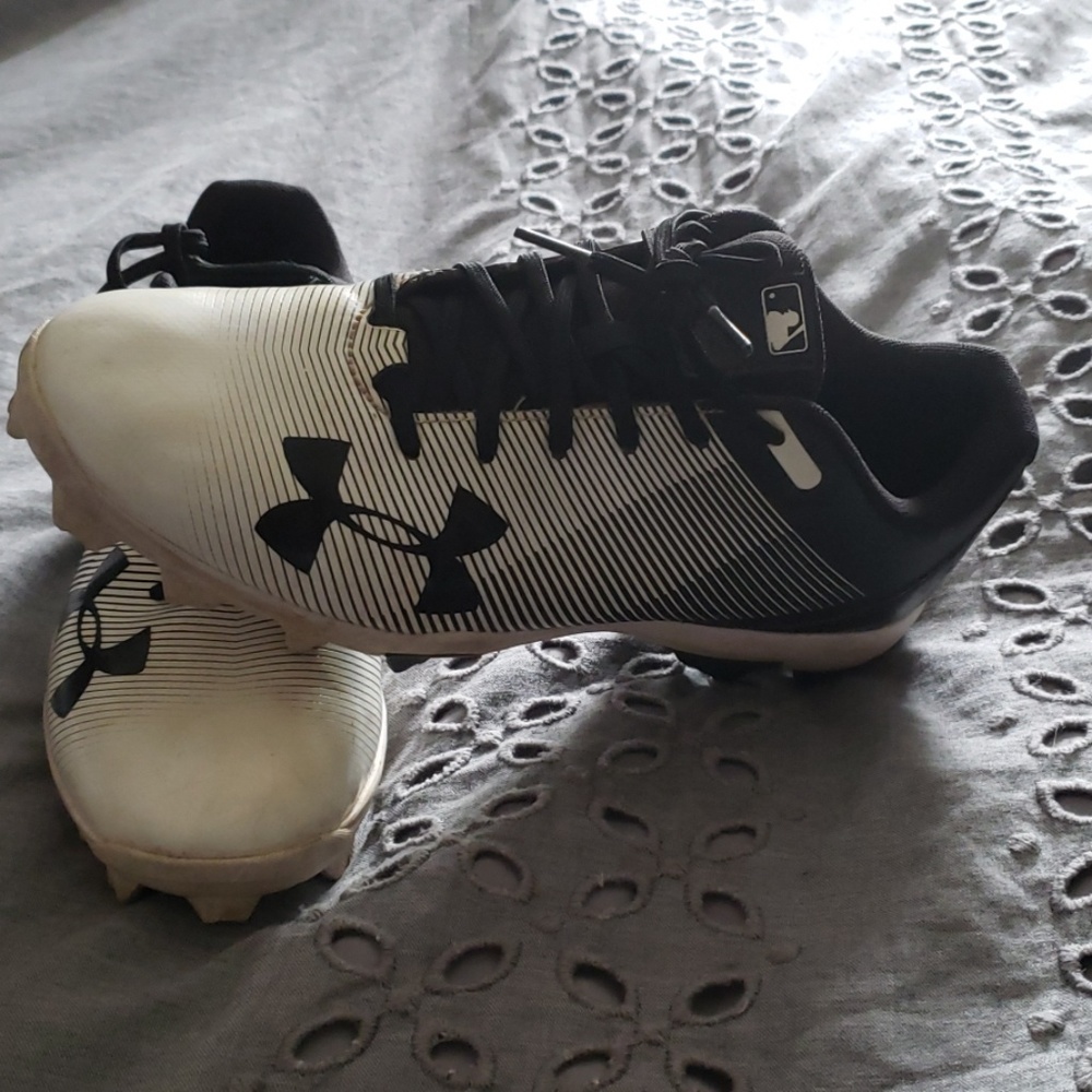 Under Armour baseball cleats